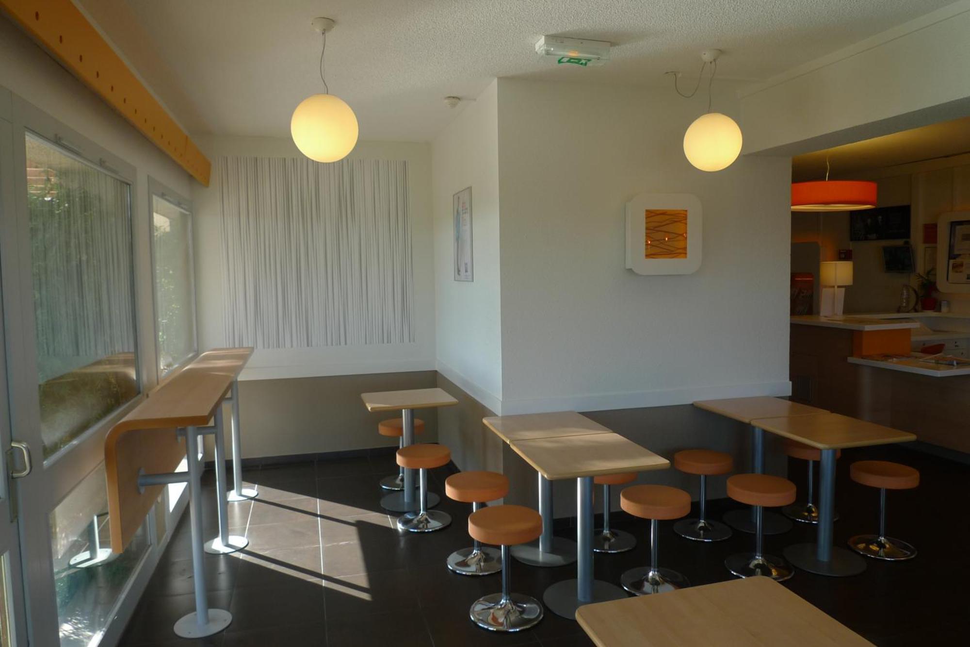 Hotel Ibis Budget Sud A9/a61 2*